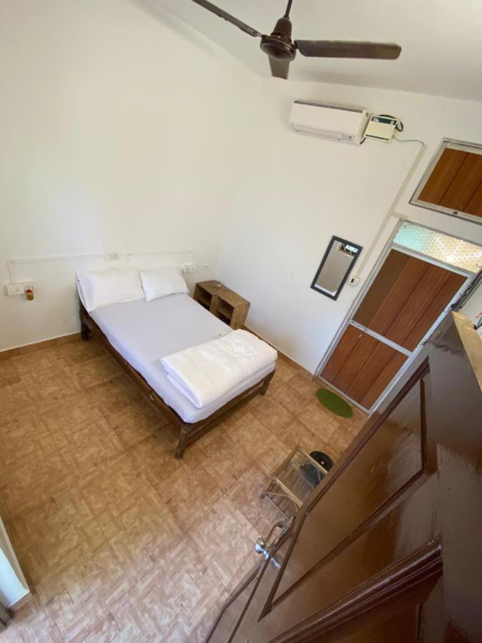 El Barrio Hostelアンジュナ エクステリア 写真